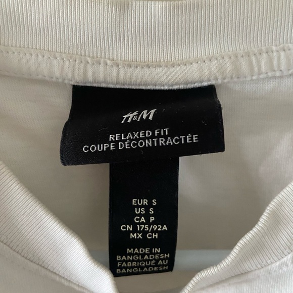 H&M graphic tee - Picture 4 of 4